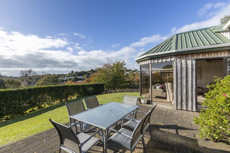 Photo of property in 62e Poplar Grove, Whalers Gate, New Plymouth, 4310