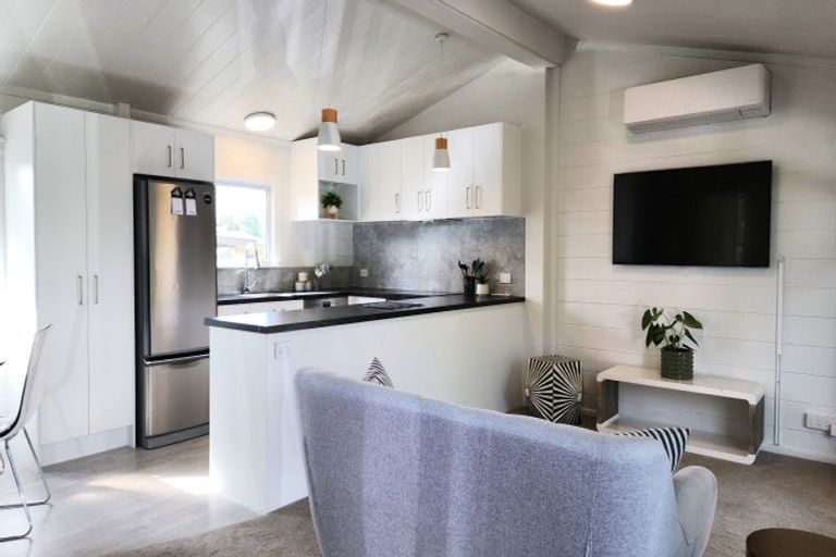 Photo of property in 16 Te Hatepe Avenue, Taupo, 3330