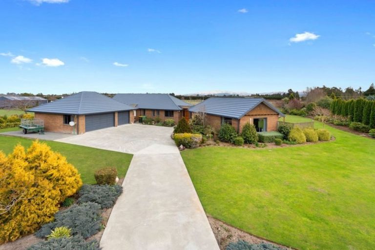 Photo of property in 4 Piako Drive, Darfield, 7571