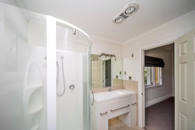 Photo of property in 336 South Road, Hawera, 4610