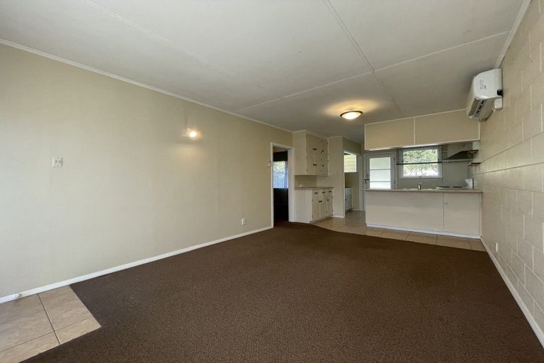 Photo of property in 5 Ranfurly Street, Hokowhitu, Palmerston North, 4410