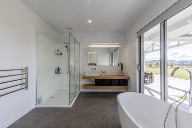 Photo of property in 470 Porangahau Road, Waipukurau, 4282