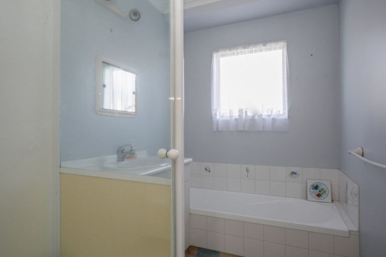 Photo of property in 1a Devon Street, Taradale, Napier, 4112