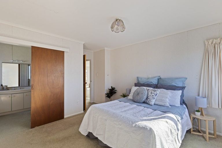 Photo of property in 1/13 Chatswood Grove, Fitzroy, New Plymouth, 4312