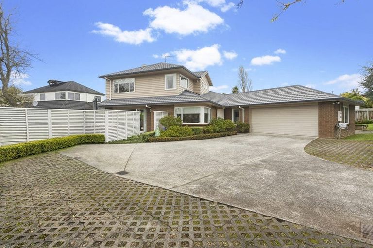 Photo of property in 17b Humphrey Kemp Avenue, Henderson, Auckland, 0612