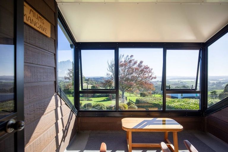 Photo of property in 187 Maungatawhiri Road, Raglan, 3295