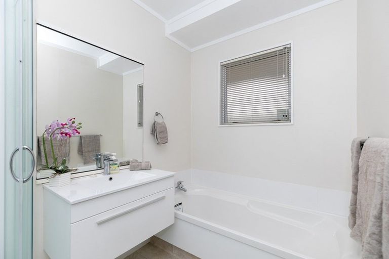 Photo of property in 17 Olwyn Green, Dinsdale, Hamilton, 3204