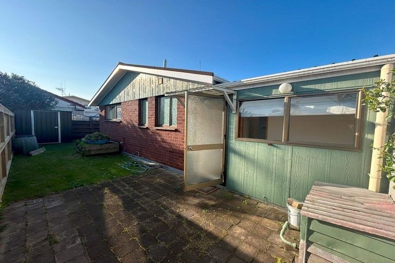 Photo of property in 1b Compton Place, Mount Maunganui, 3116