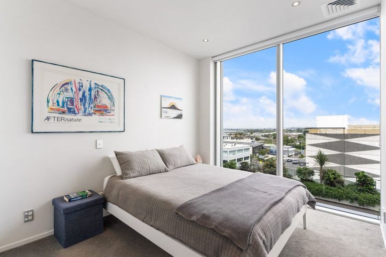 Photo of property in Sentinel Apartments, 505/3 Northcroft Street, Takapuna, Auckland, 0622