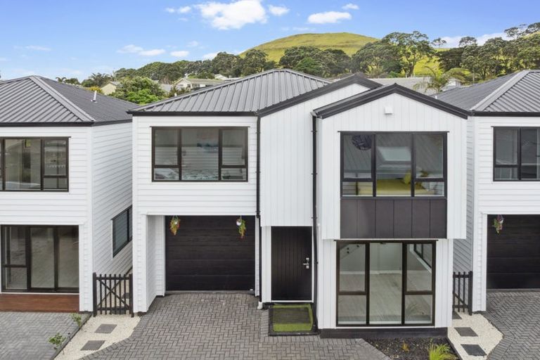 Photo of property in 6c Pikitea Road, Mangere Bridge, Auckland, 2022