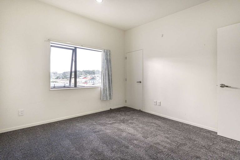 Photo of property in 11 Gordon Place, Newtown, Wellington, 6021