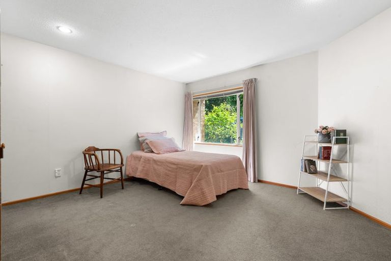 Photo of property in 31 Glenharrow Avenue, Avonhead, Christchurch, 8042