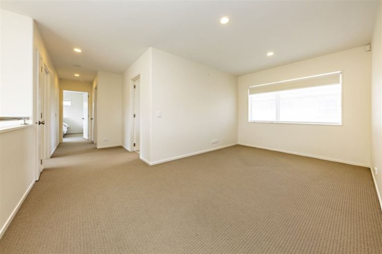 Photo of property in 99 Bayvista Drive, Karaka, Papakura, 2113