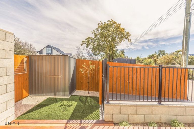 Photo of property in 137 Geraldine Street, Edgeware, Christchurch, 8013