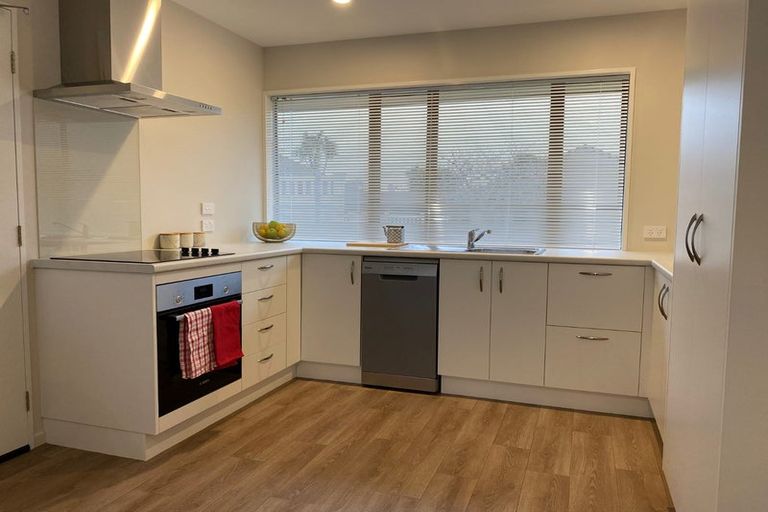 Photo of property in 472b Linwood Avenue, Woolston, Christchurch, 8062