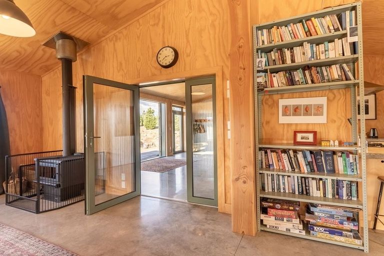 Photo of property in 320 Manuka Terrace, Ben Ohau, Twizel, 7999