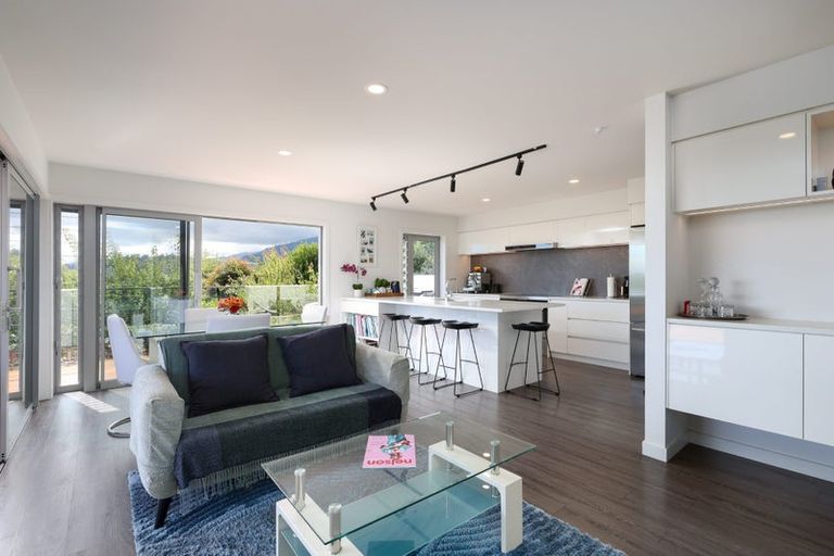 Photo of property in 10 Highfield Grove, Richmond, 7020