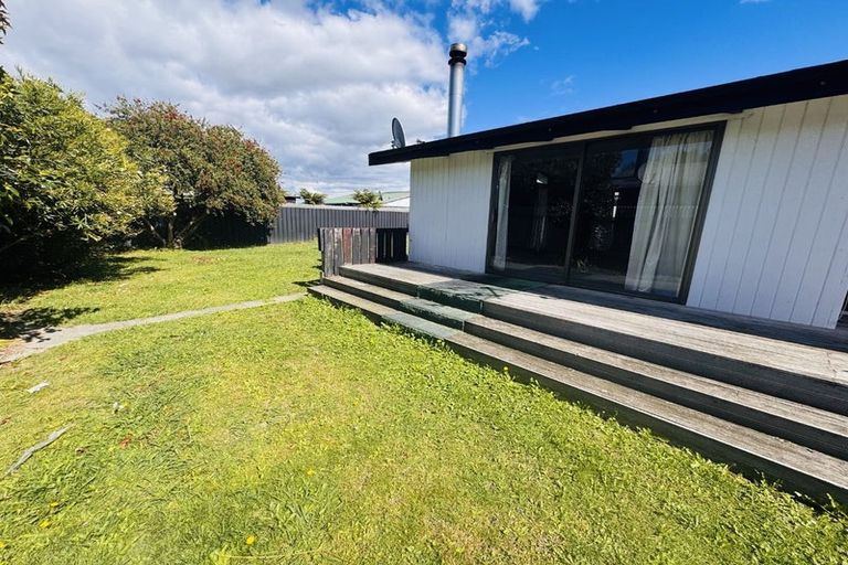 Photo of property in 2/211 Garnett Street, Raureka, Hastings, 4120