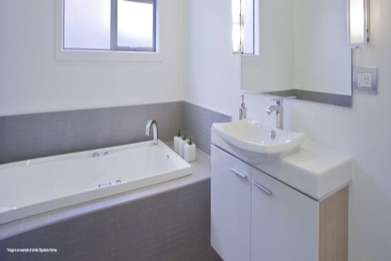 Photo of property in 16 Dune Lake Place, Ruakaka, 0116