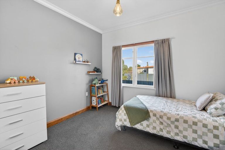 Photo of property in 131 Main Rd Clive, Clive, 4102