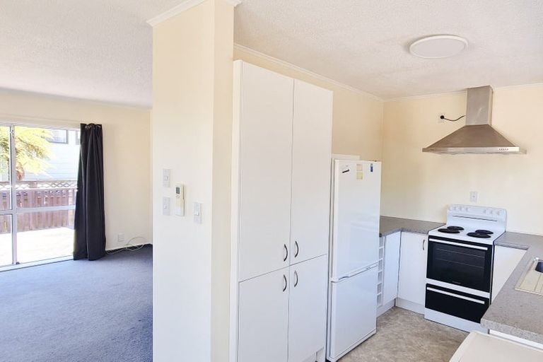 Photo of property in 66 Dominica Crescent, Grenada Village, Wellington, 6037