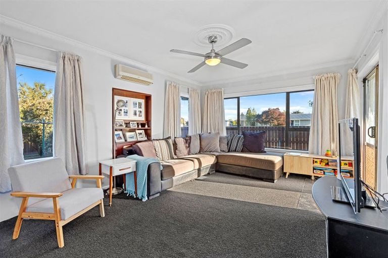 Photo of property in 28 Moore Street, Rolleston, 7614