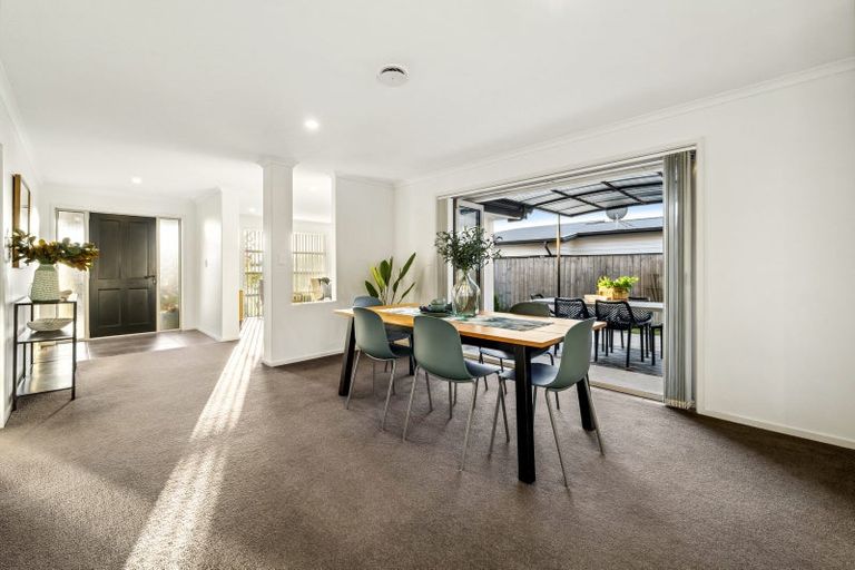 Photo of property in 31 Rochfort Crescent, Pyes Pa, Tauranga, 3112