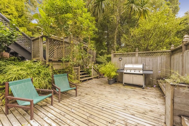 Photo of property in 66 Shetland Street, Glen Eden, Auckland, 0602