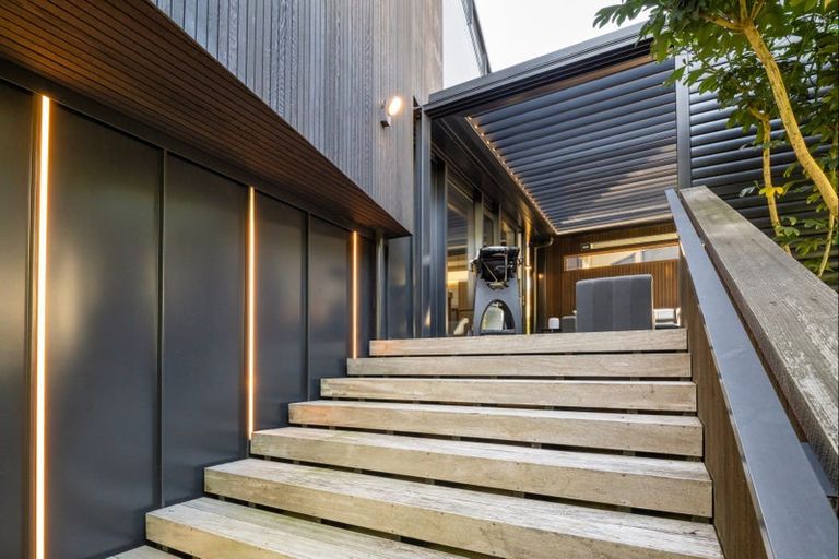 Photo of property in 18b Maunganui Road, Mount Maunganui, 3116