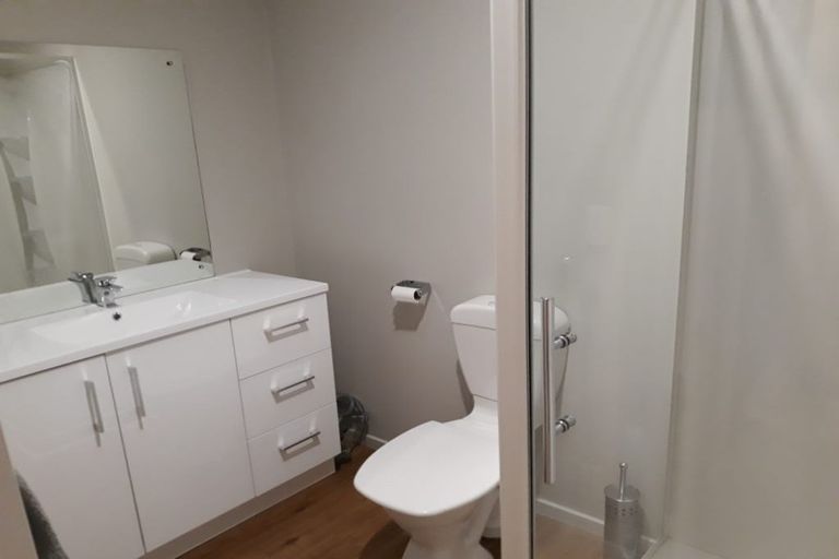 Photo of property in 17c Division Street, Riccarton, Christchurch, 8041