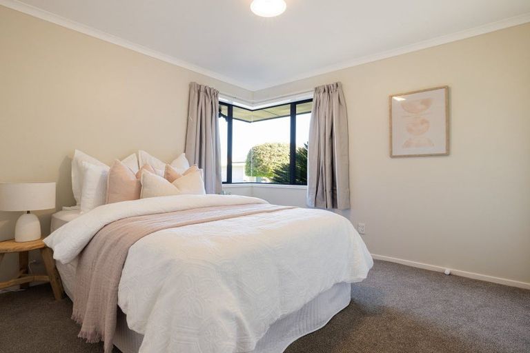Photo of property in 11 Hampstead Way, Rototuna North, Hamilton, 3210