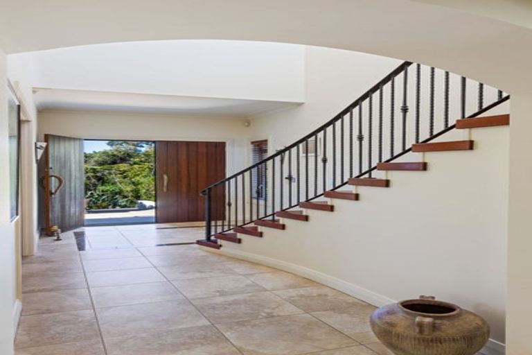 Photo of property in 21 Penwood Close, East Tamaki Heights, Auckland, 2016