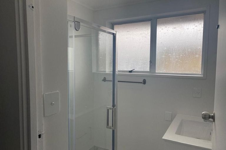 Photo of property in 2/5 Deering Place, Papatoetoe, Auckland, 2025