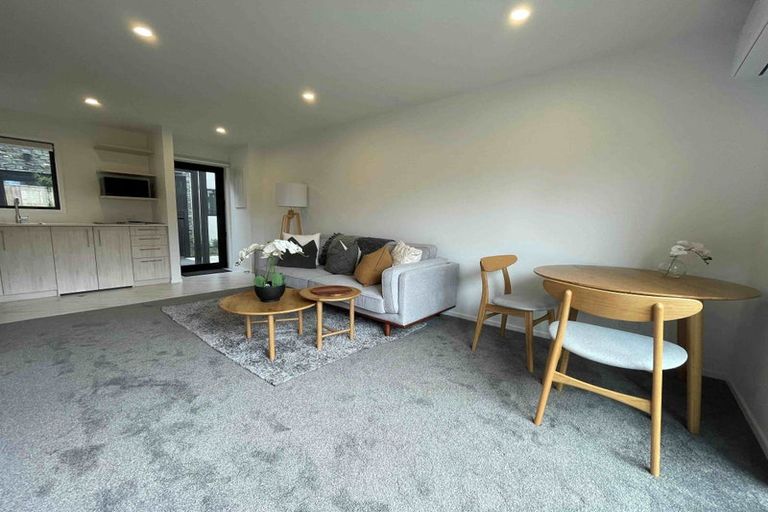 Photo of property in 17/10 Fathom Place, Te Atatu Peninsula, Auckland, 0610