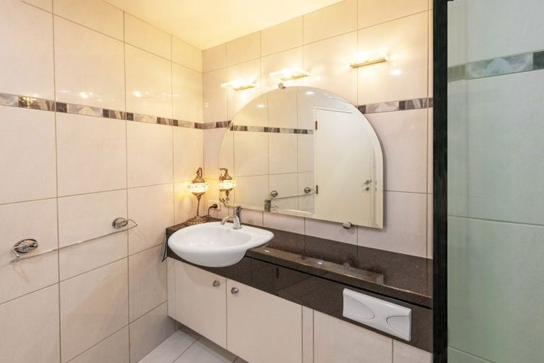 Photo of property in 30b Hay Street, Oriental Bay, Wellington, 6011