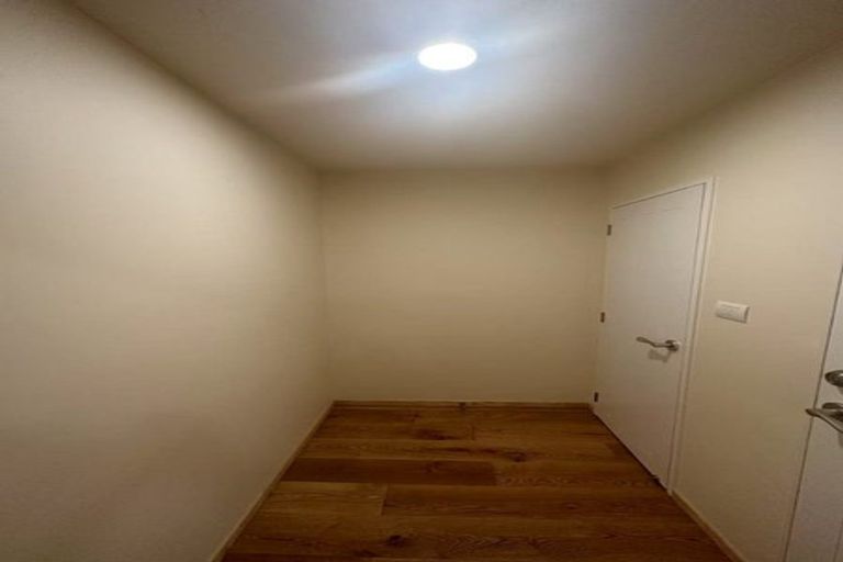 Photo of property in 86 Fairview Avenue, Fairview Heights, Auckland, 0632