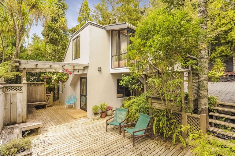 Photo of property in 66 Shetland Street, Glen Eden, Auckland, 0602