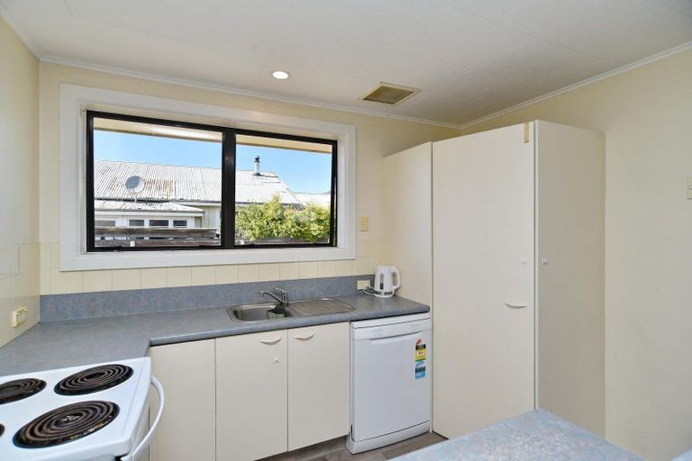 Photo of property in 5 Mortlake Street, Islington, Christchurch, 8042