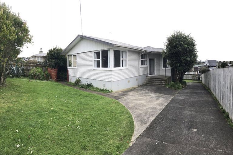 Photo of property in 86 Harrington Road, Henderson, Auckland, 0610