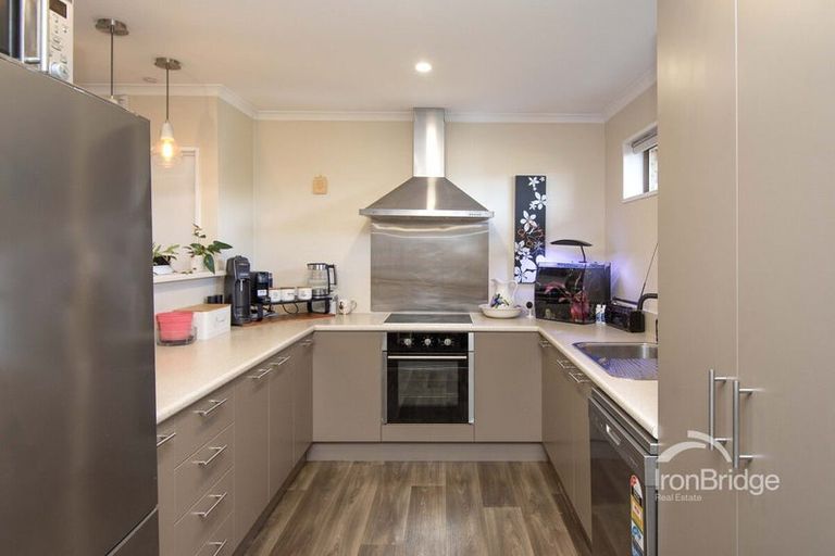 Photo of property in 10 Netley Place, Aranui, Christchurch, 8061