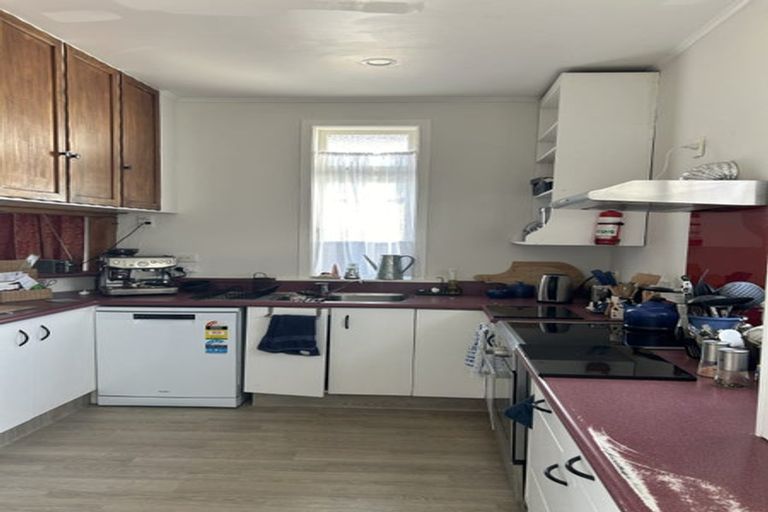 Photo of property in 73 Kauri Street, Miramar, Wellington, 6022