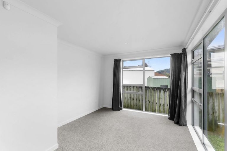 Photo of property in 2/1 Hair Street, Wainuiomata, Lower Hutt, 5014