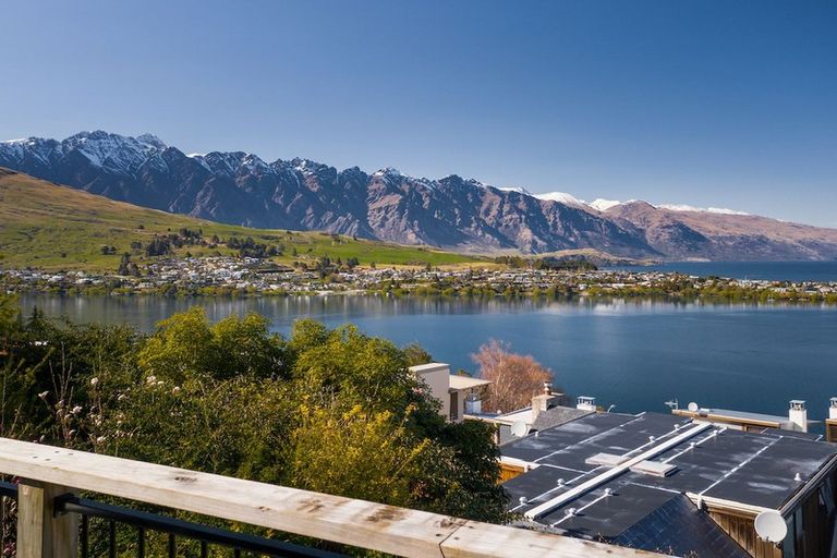 Photo of property in 49 Panorama Terrace, Queenstown, 9300