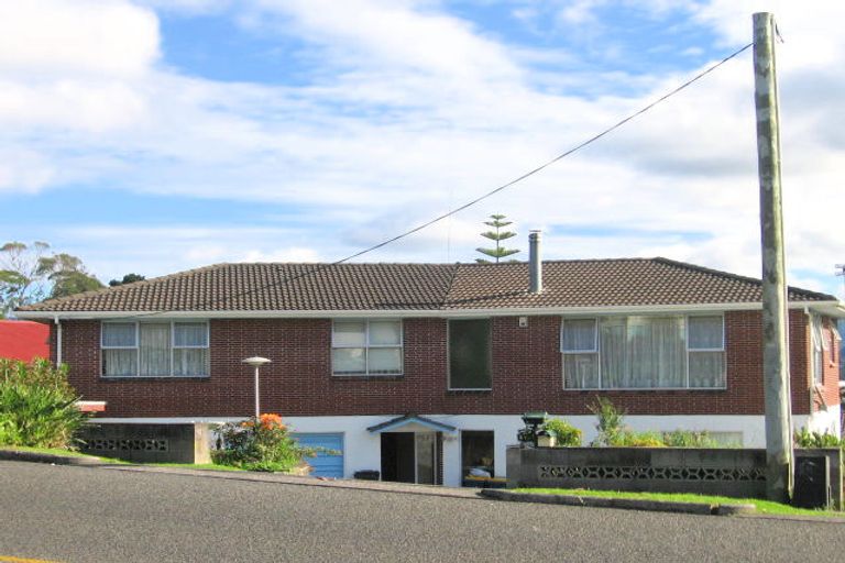 Photo of property in 270 Great North Road, Henderson, Auckland, 0612