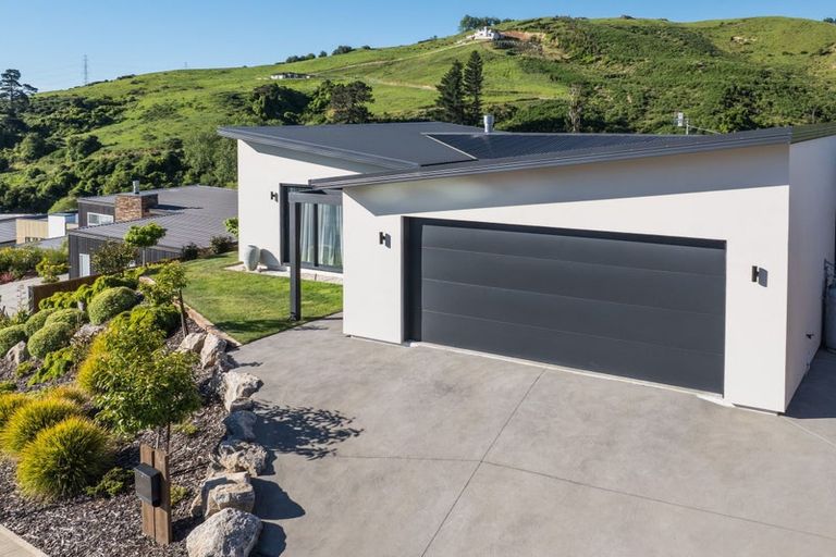 Photo of property in 14 Hill Tops Way, Stoke, Nelson, 7011