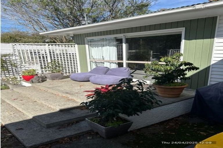 Photo of property in 73 Kuratawhiti Street, Greytown, 5712