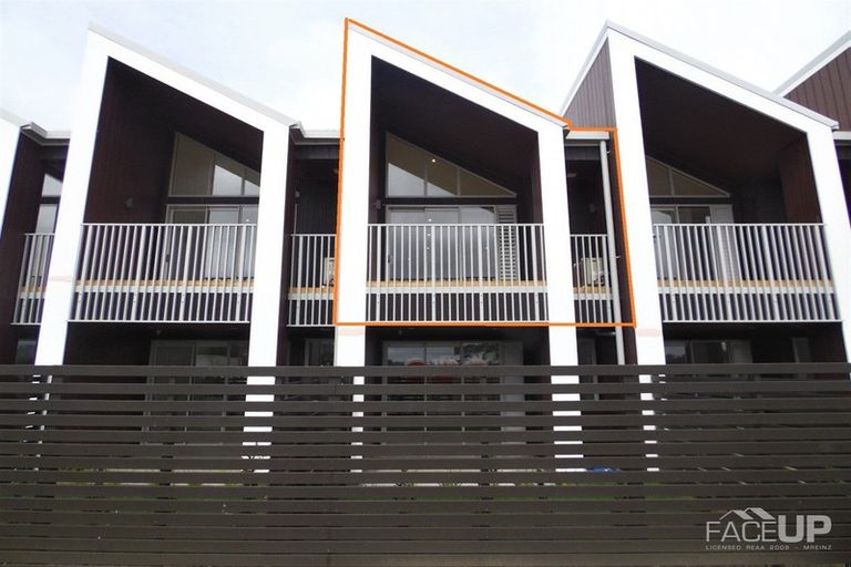 Photo of property in 8/28 Nevill Road, Hobsonville, Auckland, 0616