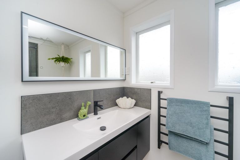 Photo of property in 73 Havelock Avenue, Westbrook, Palmerston North, 4412