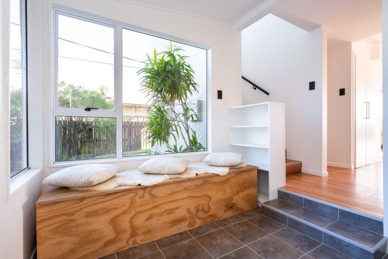 Photo of property in 225 Clifton Road, Te Awanga, 4102