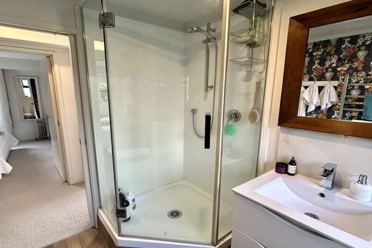 Photo of property in 19 Bay View Road, Raglan, 3225